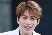 娱乐吃瓜中的男明星,揭秘男明星的吃瓜日常